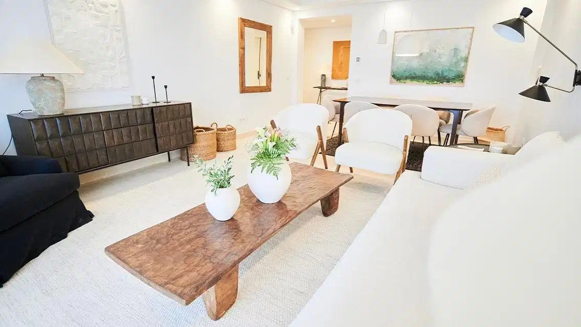 2-Bedroom, 2-Bathroom Penthouse with Resort-Style Amenities in Nueva Andalucía, Marbella