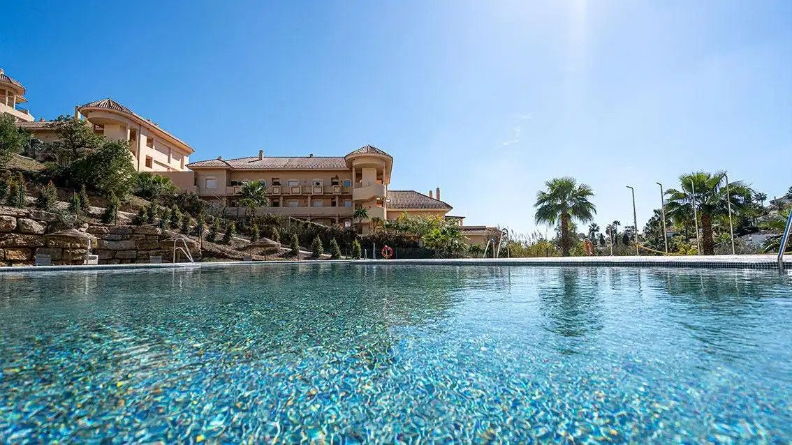 2-Bedroom, 2-Bathroom Ground Floor Apartment with Resort Facilities in Nueva Andalucía, Marbella