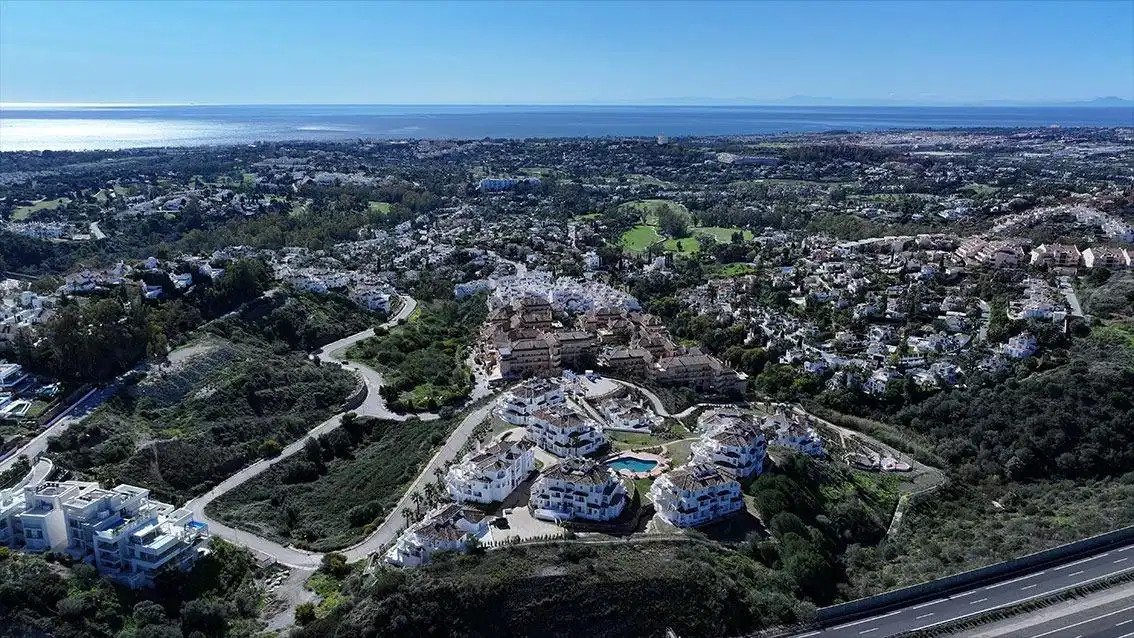 2-Bedroom, 2-Bathroom Ground Floor Apartment with Resort Facilities in Nueva Andalucía, Marbella
