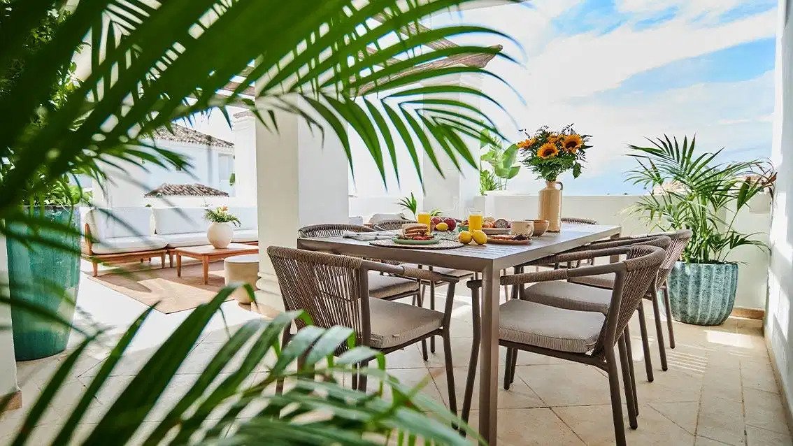 2-Bedroom, 2-Bathroom Ground Floor Apartment with Resort Facilities in Nueva Andalucía, Marbella