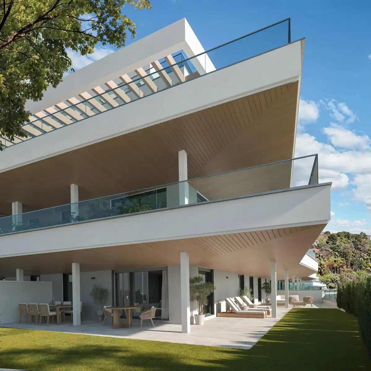 3-Bedroom, 2-Bathroom Penthouse with Panoramic Sea and Mountain Views in Selwo, Estepona