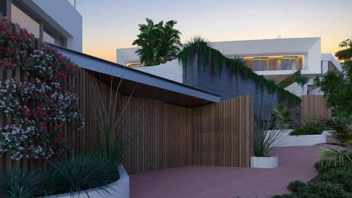 4-Bedroom, 4-Bathroom Semidetached Home in Boutique El Paraiso Complex