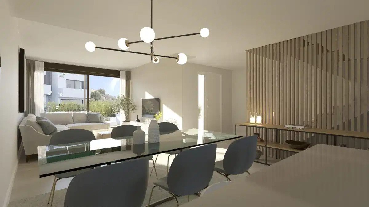 4-Bedroom, 3-Bathroom Townhouse with Private Garden and Sea Views in Rincón de la Victoria