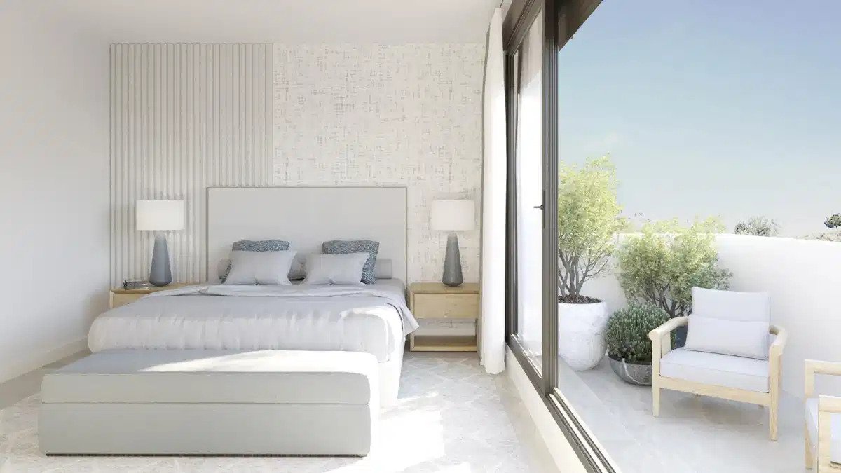 4-Bedroom, 3-Bathroom Townhouse with Private Garden and Sea Views in Rincón de la Victoria
