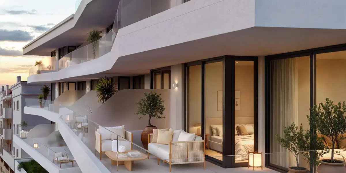 2-Bedroom, 2-Bathroom Apartment with Panoramic Sea Views in Torreblanca del Sol, Fuengirola