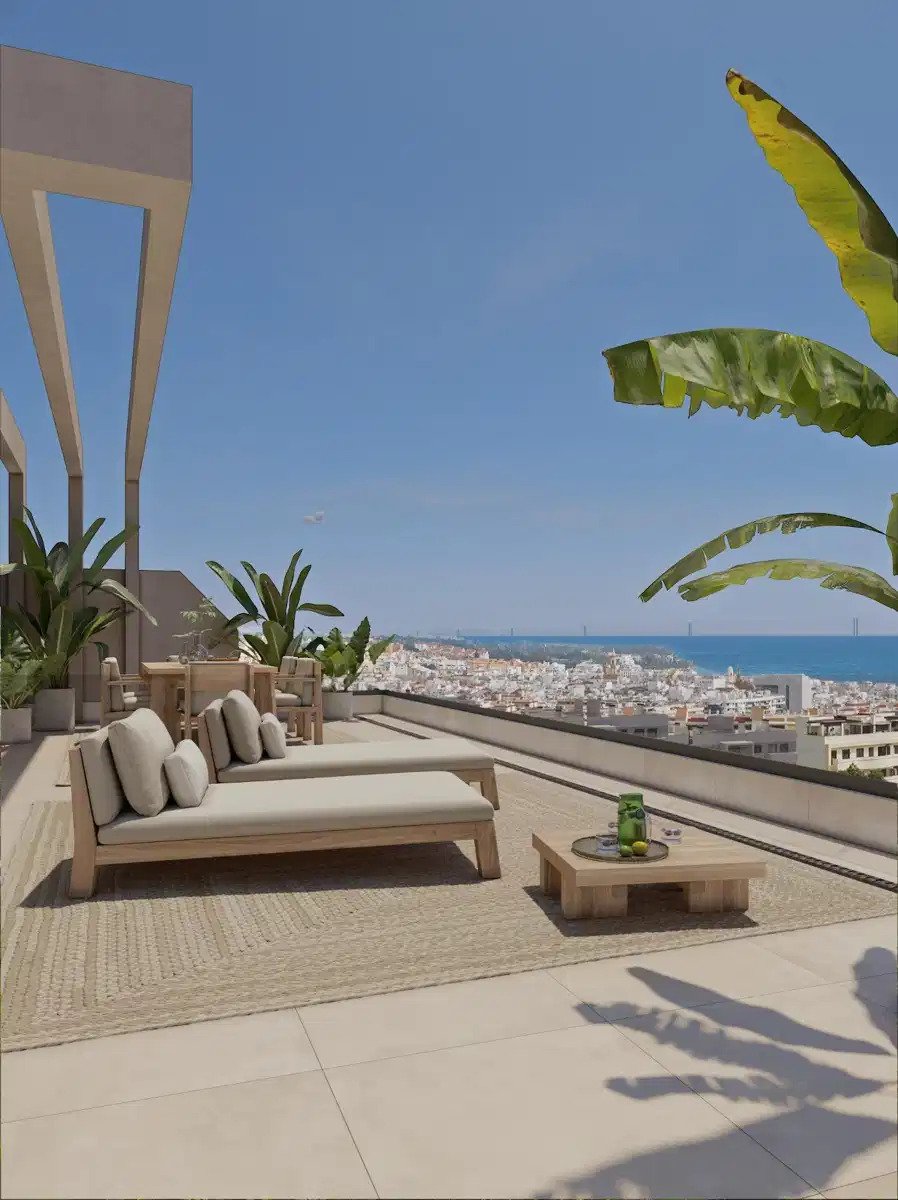 3-Bedroom, 2-Bathroom Ground Floor Apartment with Panoramic Sea Views in Estepona