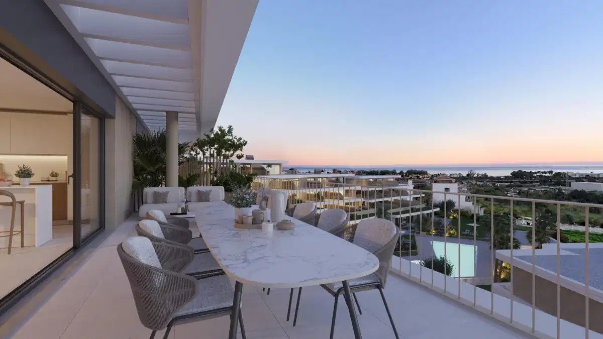 2-Bedroom, 2-Bathroom Ground Floor Apartment with Sea Views in Cancelada, Estepona