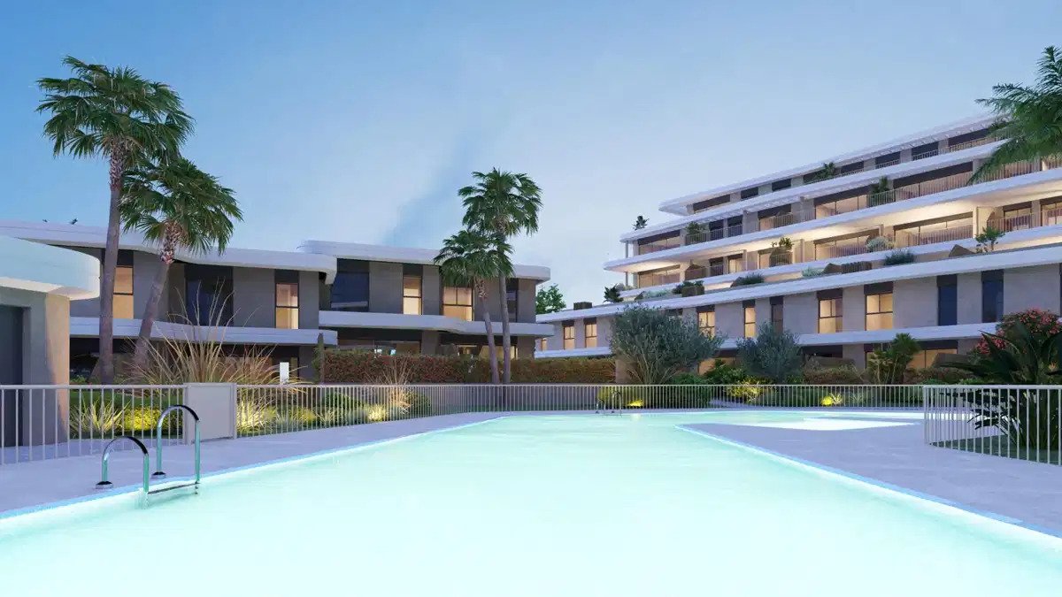 2-Bedroom, 2-Bathroom Ground Floor Apartment with Sea Views in Cancelada, Estepona