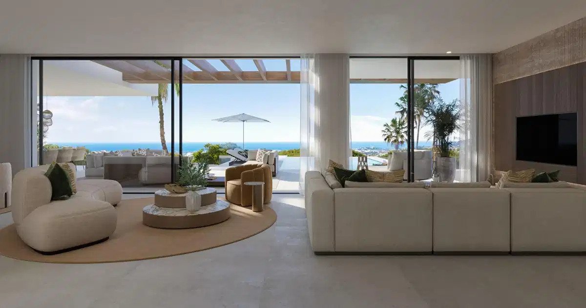 3-Bedroom, 3-Bathroom Luxury Villa with Panoramic Mediterranean Views near Estepona
