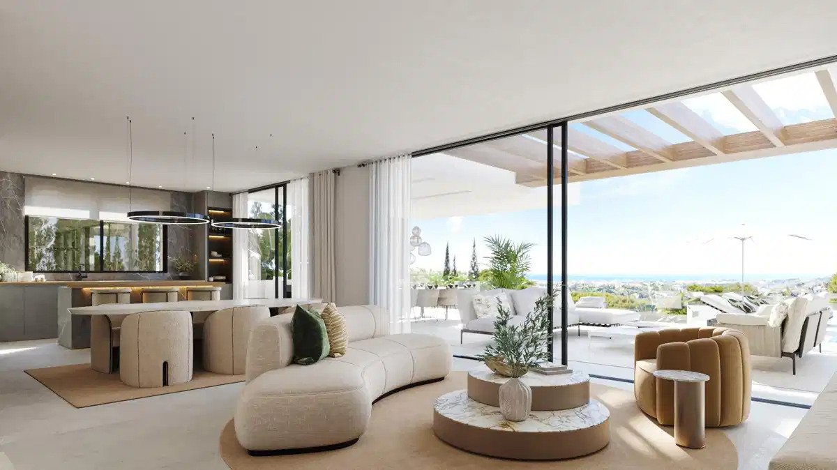 3-Bedroom, 3-Bathroom Luxury Villa with Panoramic Mediterranean Views near Estepona