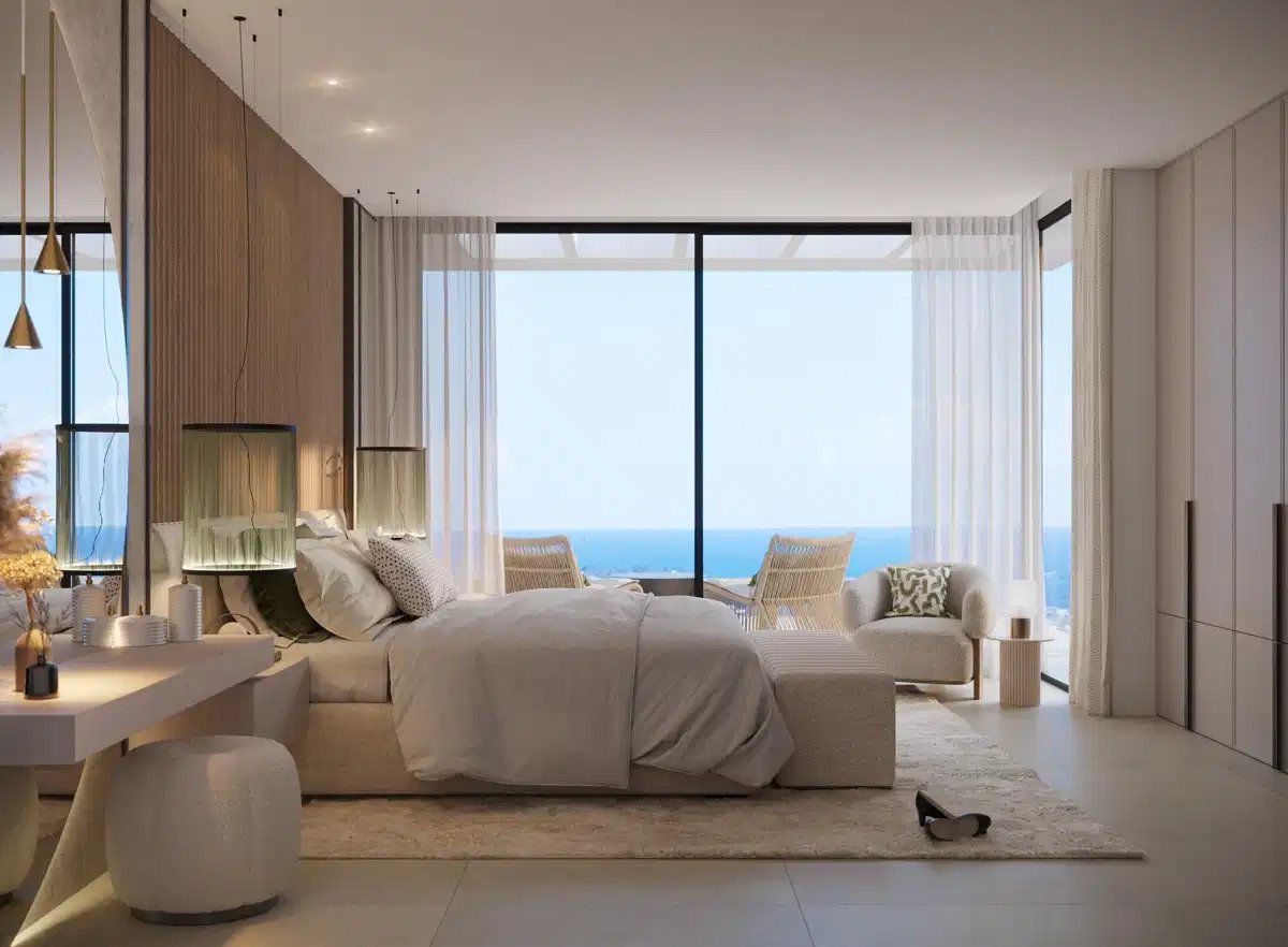 3-Bedroom, 3-Bathroom Luxury Villa with Panoramic Mediterranean Views near Estepona