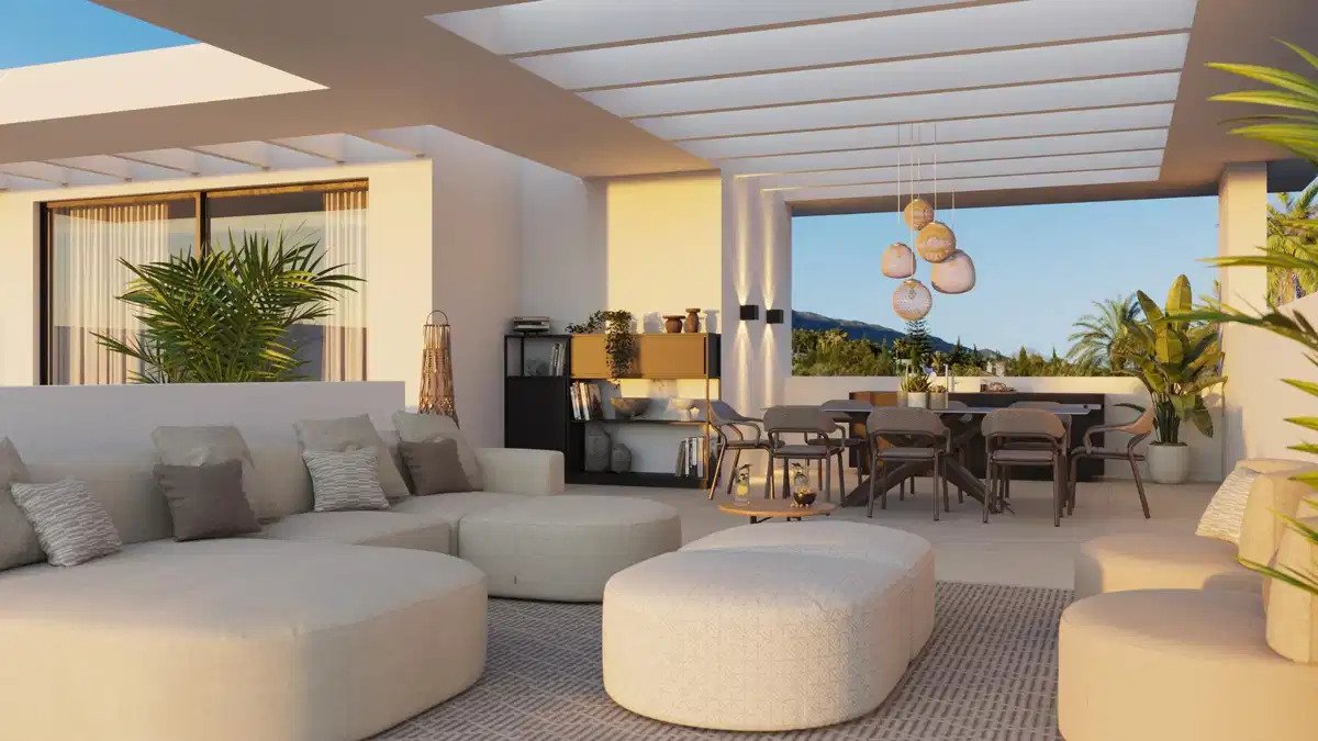 3-Bedroom, 3-Bathroom Luxury Villa with Panoramic Mediterranean Views near Estepona