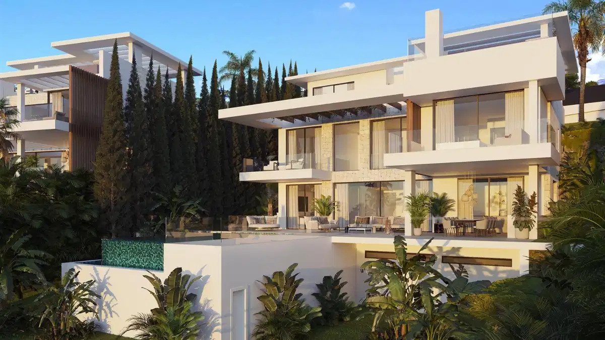 3-Bedroom, 3-Bathroom Luxury Villa with Panoramic Mediterranean Views near Estepona