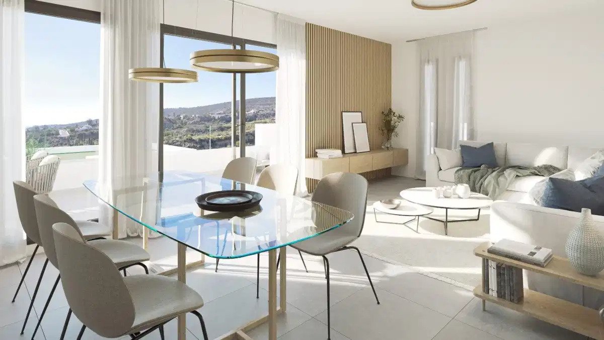 4-Bedroom, 3-Bathroom Townhouse with Sea Views and Spacious Terraces in Manilva