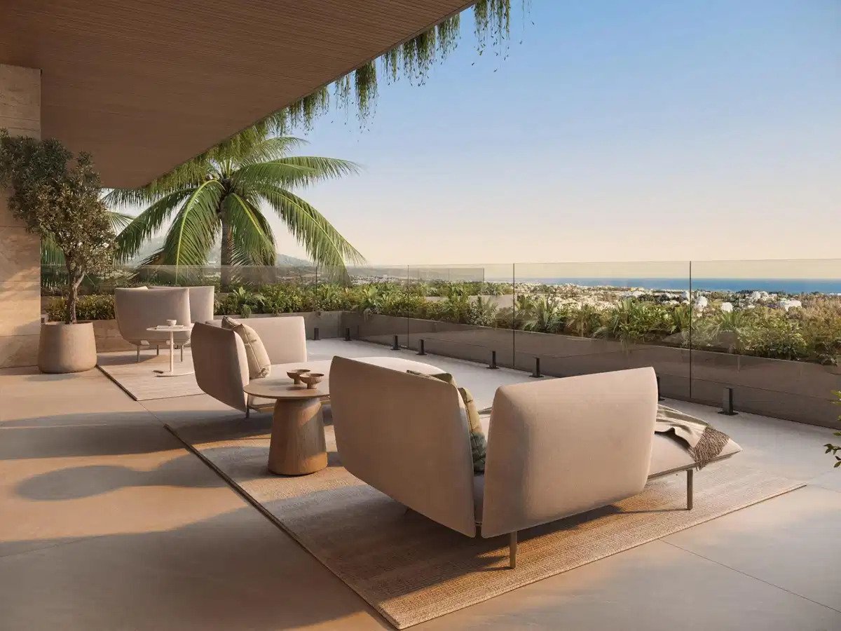 6-Bedroom, 6-Bathroom Luxury Villa with Sea Views in Benahavís