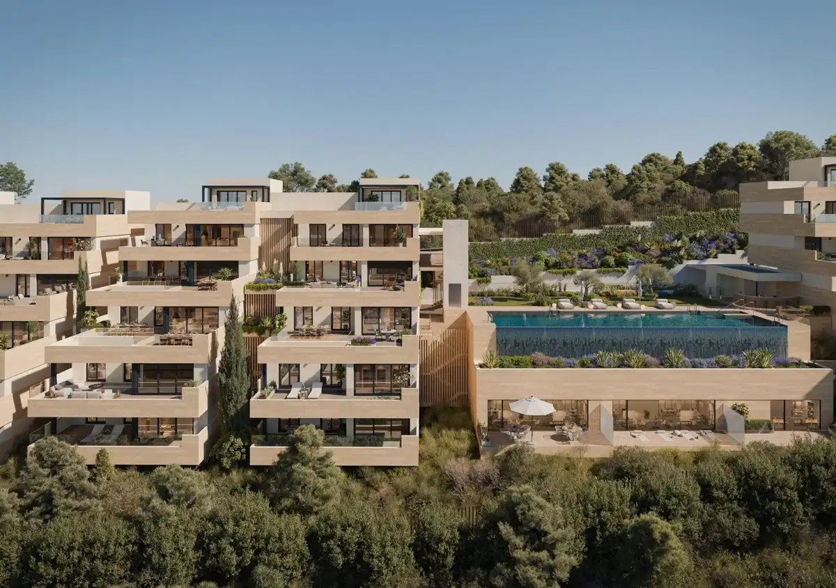 2-Bedroom, 2-Bathroom Ground Floor Apartment with Sea Views and Exceptional Amenities in Marbella