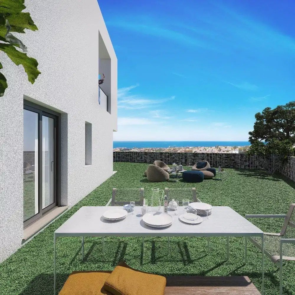3-Bedroom, 2-Bathroom Semi-Detached Villa with Sea Views in Mijas