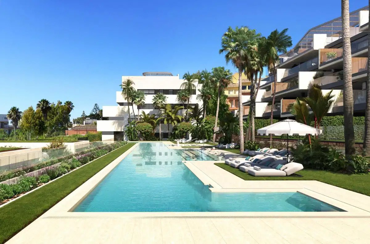 3-Bedroom, 2-Bathroom Penthouse Beachfront Oasis in Manilva with Panoramic Sea Views