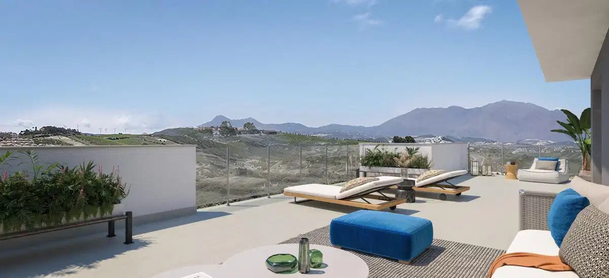 3-Bedroom, 2-Bathroom Apartment with Panoramic Golf Views in La Duquesa, Manilva