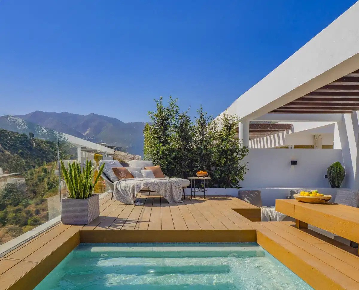 3-Bedroom, 3-Bathroom Townhouse with Sea Views in El Higuerón, Costa del Sol