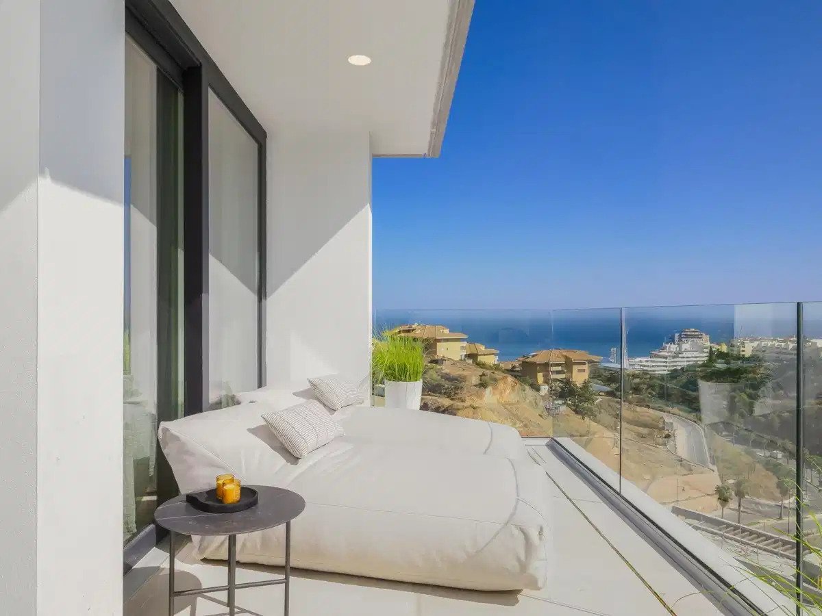 3-Bedroom, 3-Bathroom Townhouse with Sea Views in El Higuerón, Costa del Sol