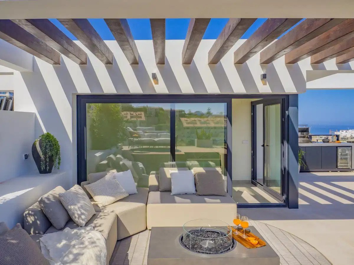 3-Bedroom, 3-Bathroom Townhouse with Sea Views in El Higuerón, Costa del Sol
