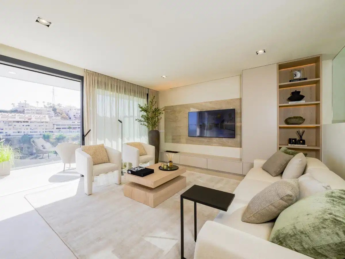 3-Bedroom, 3-Bathroom Townhouse with Sea Views in El Higuerón, Costa del Sol
