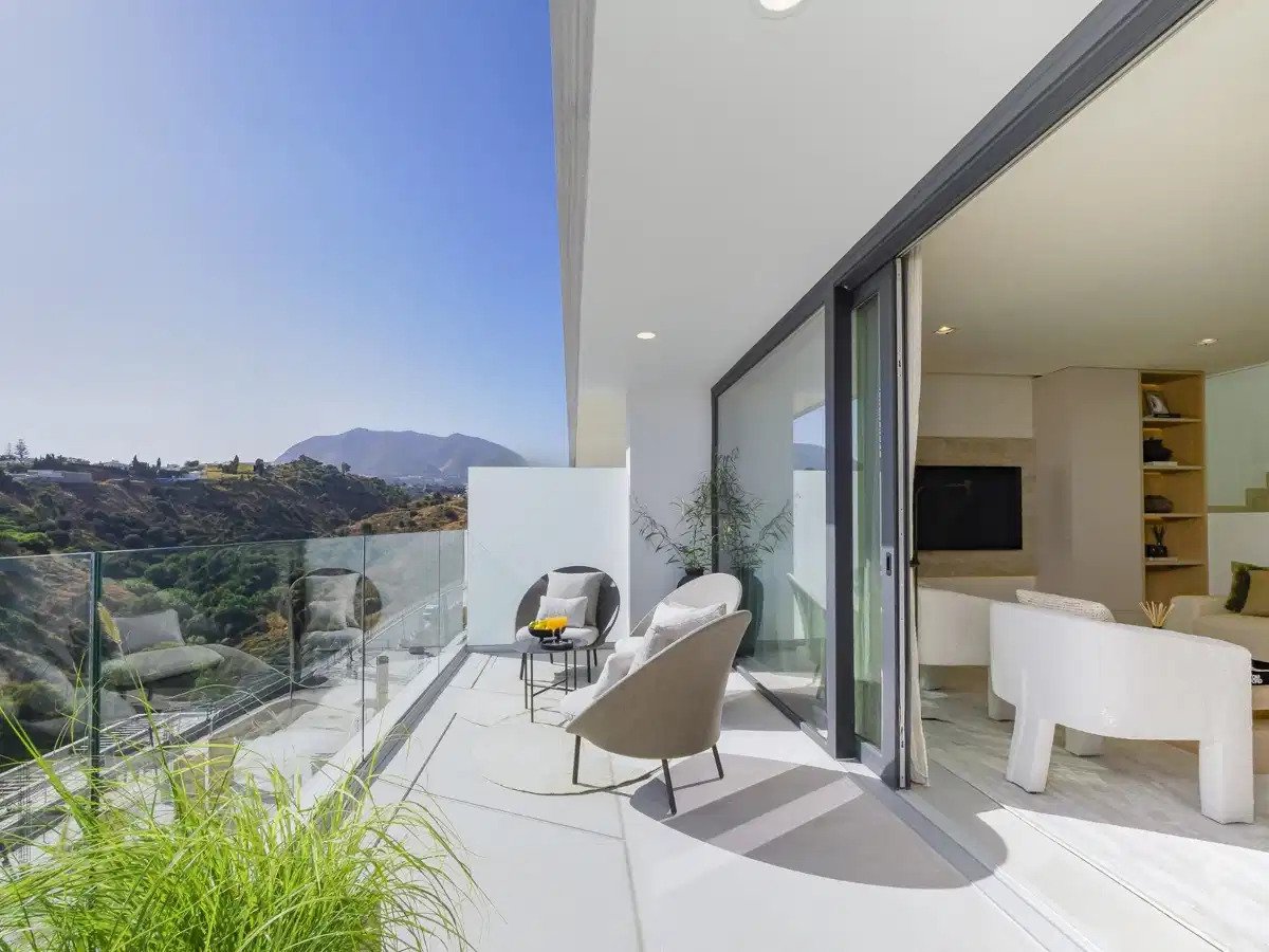 3-Bedroom, 3-Bathroom Townhouse with Sea Views in El Higuerón, Costa del Sol
