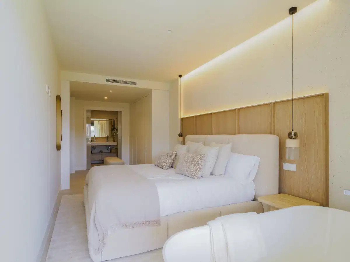 3-Bedroom, 3-Bathroom Townhouse with Sea Views in El Higuerón, Costa del Sol