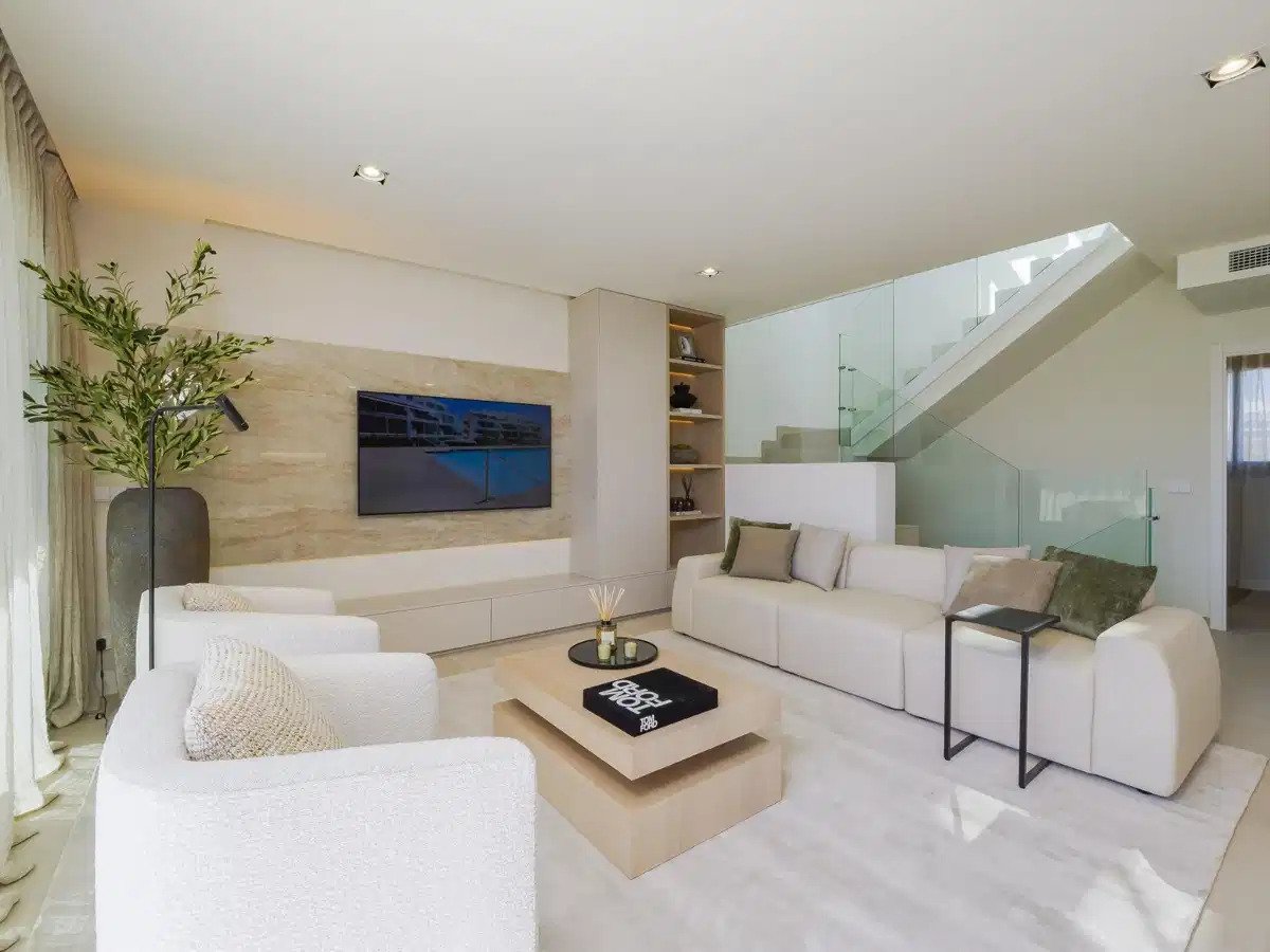 4-Bedroom, 3-Bathroom Townhouse with Sea Views and Private Solarium in El Higuerón