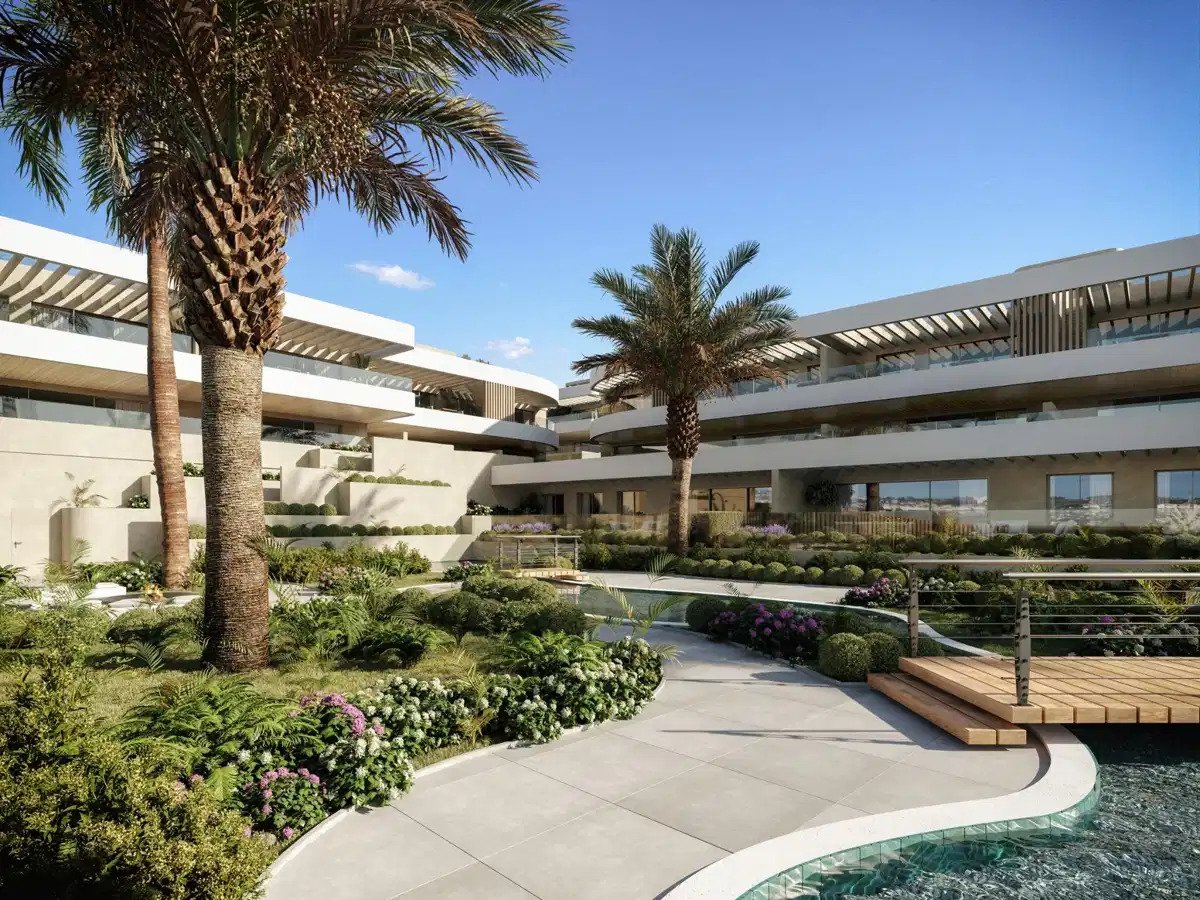3-Bedroom, 3-Bathroom Penthouse with Expansive Terraces in El Campanario-Estepona
