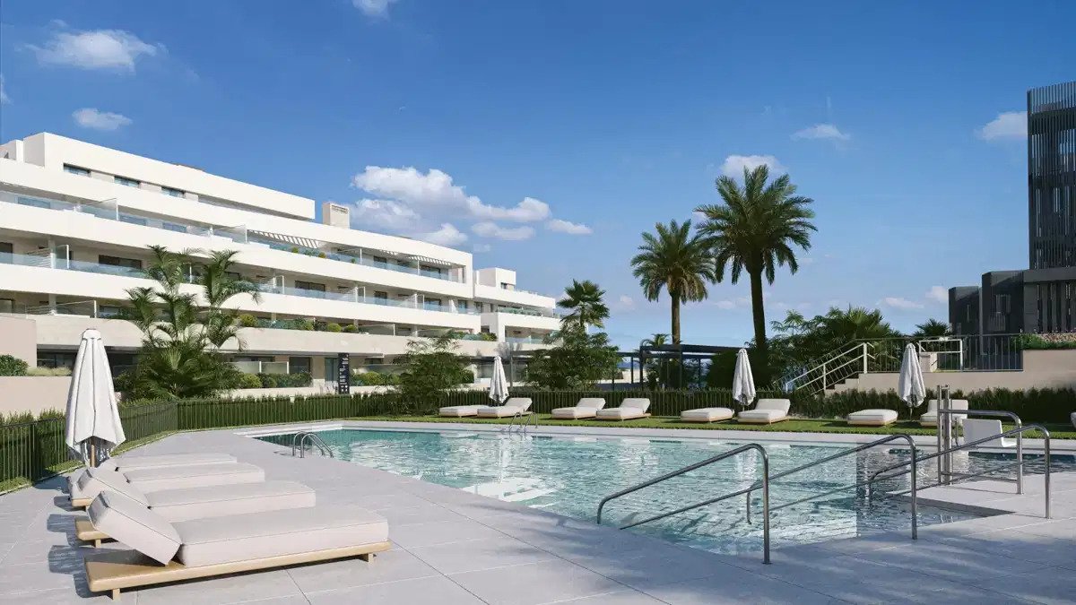 2-Bedroom, 2-Bathroom Luxury Ground Floor Apartment with Sea Views in Estepona