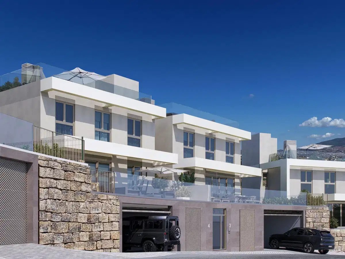 4-Bedroom, 2-Bathroom Exclusive Villas in Calanova Golf, Costa del Sol