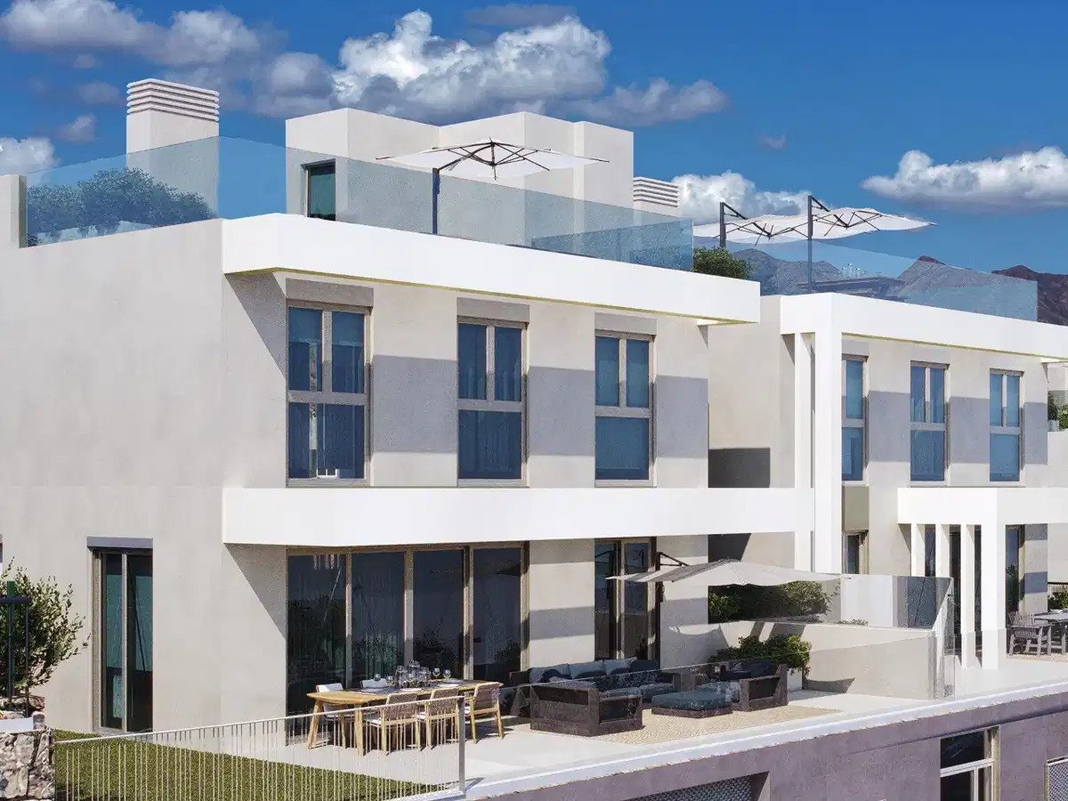 4-Bedroom, 2-Bathroom Exclusive Villas in Calanova Golf, Costa del Sol
