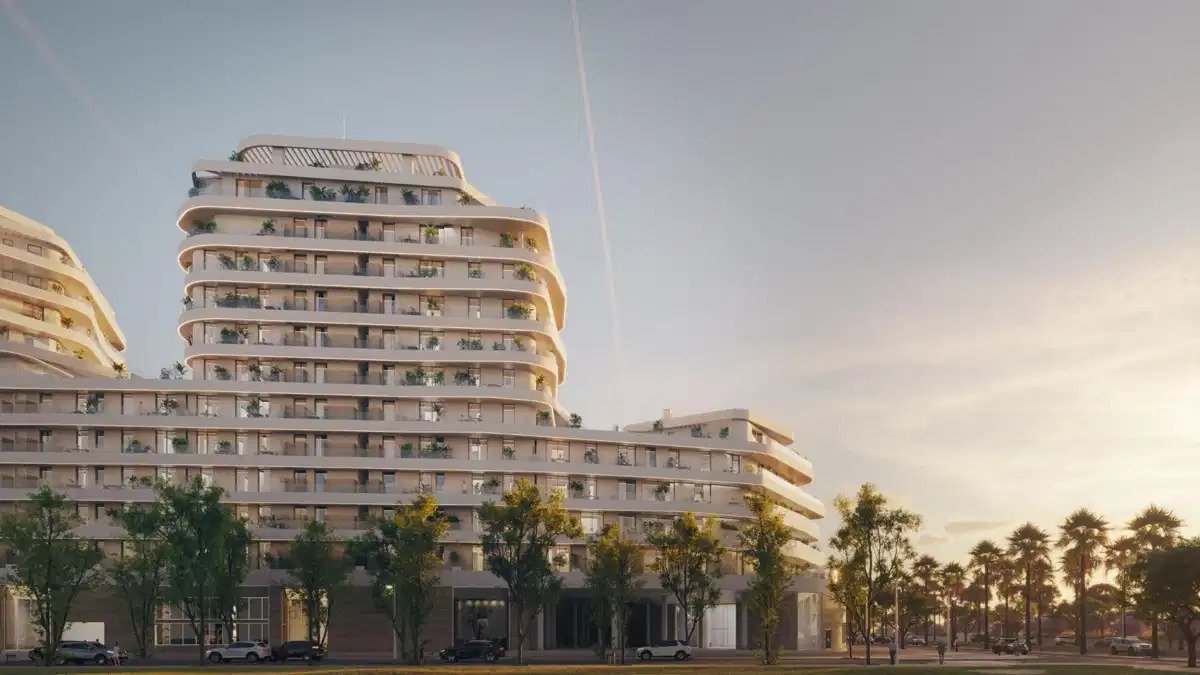 3-Bedroom, 2-Bathroom Luxury Beachfront Ground Floor Apartment with Panoramic Sea Views in Málaga