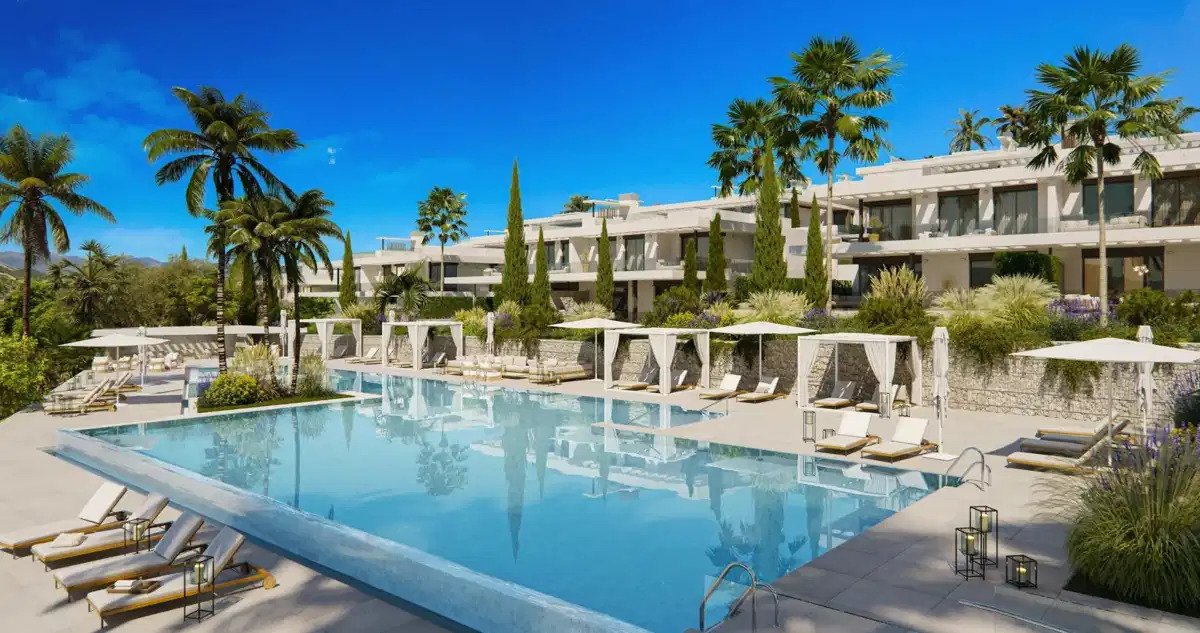 5-Bedroom, 5-Bathroom Semidetached Home with Sea and Golf Views in Marbella East