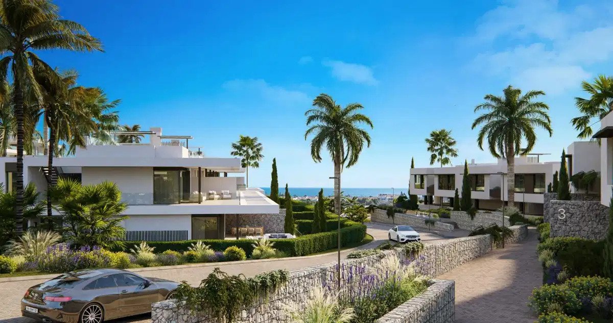 5-Bedroom, 5-Bathroom Semidetached Home with Sea and Golf Views in Marbella East