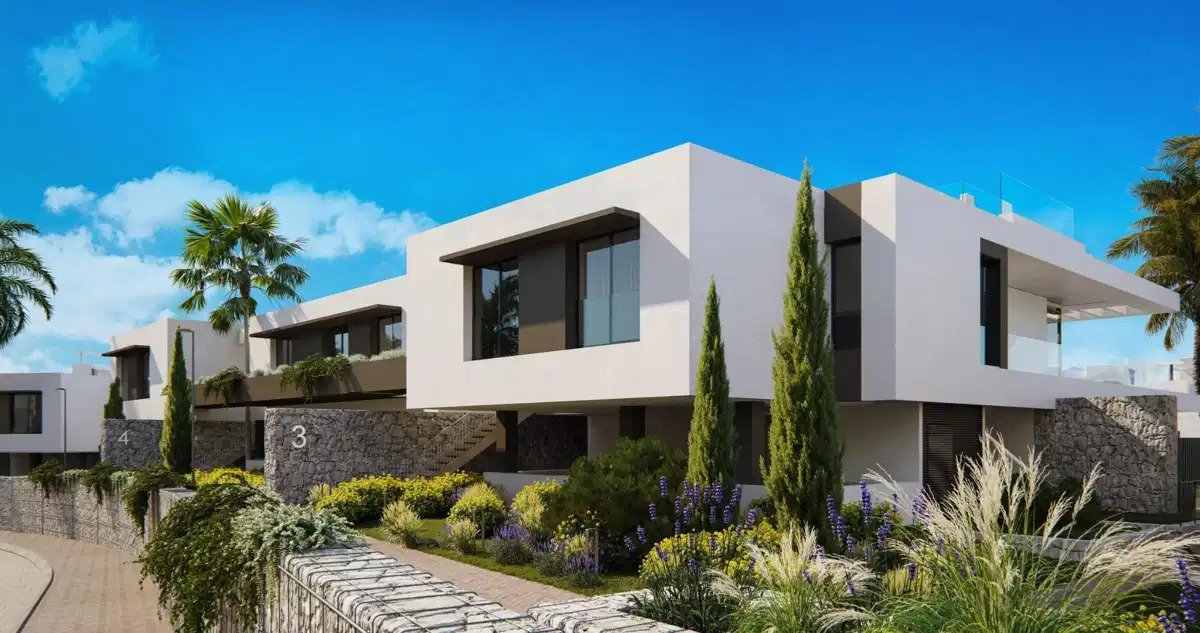 5-Bedroom, 5-Bathroom Semidetached Home with Sea and Golf Views in Marbella East