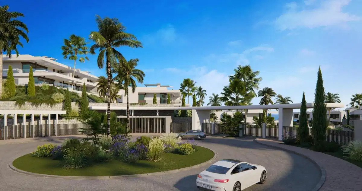 5-Bedroom, 5-Bathroom Semidetached Home with Sea and Golf Views in Marbella East