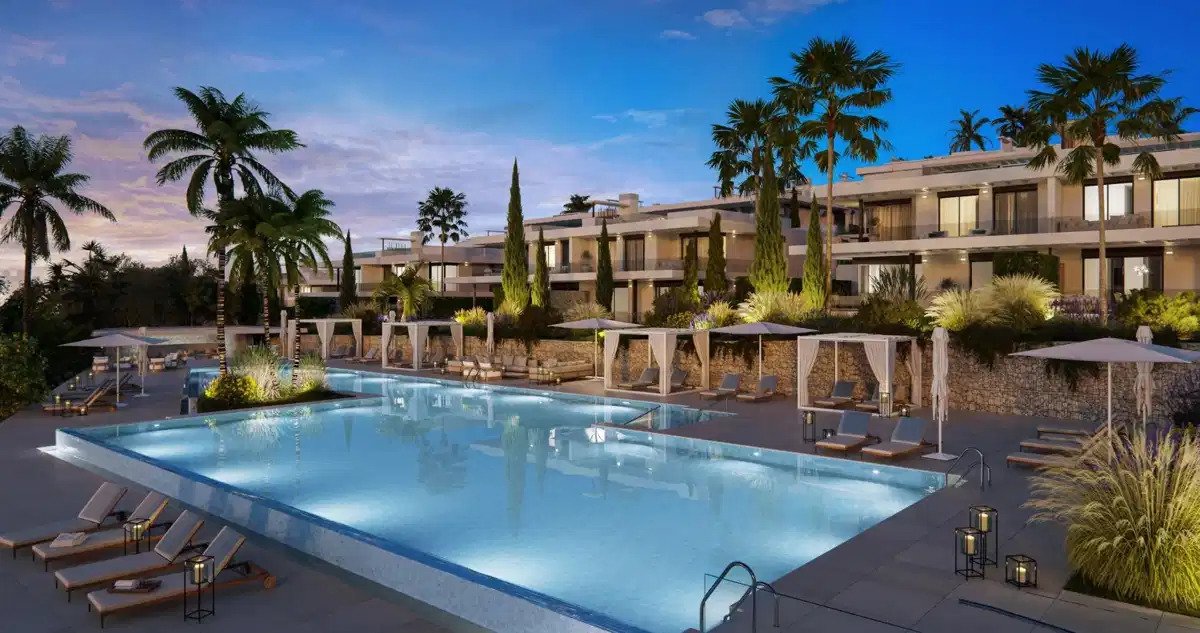 5-Bedroom, 5-Bathroom Semidetached Home with Sea and Golf Views in Marbella East