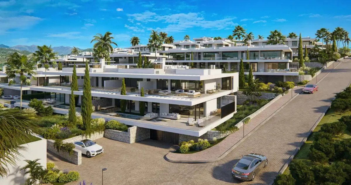 5-Bedroom, 5-Bathroom Semidetached Home with Sea and Golf Views in Marbella East