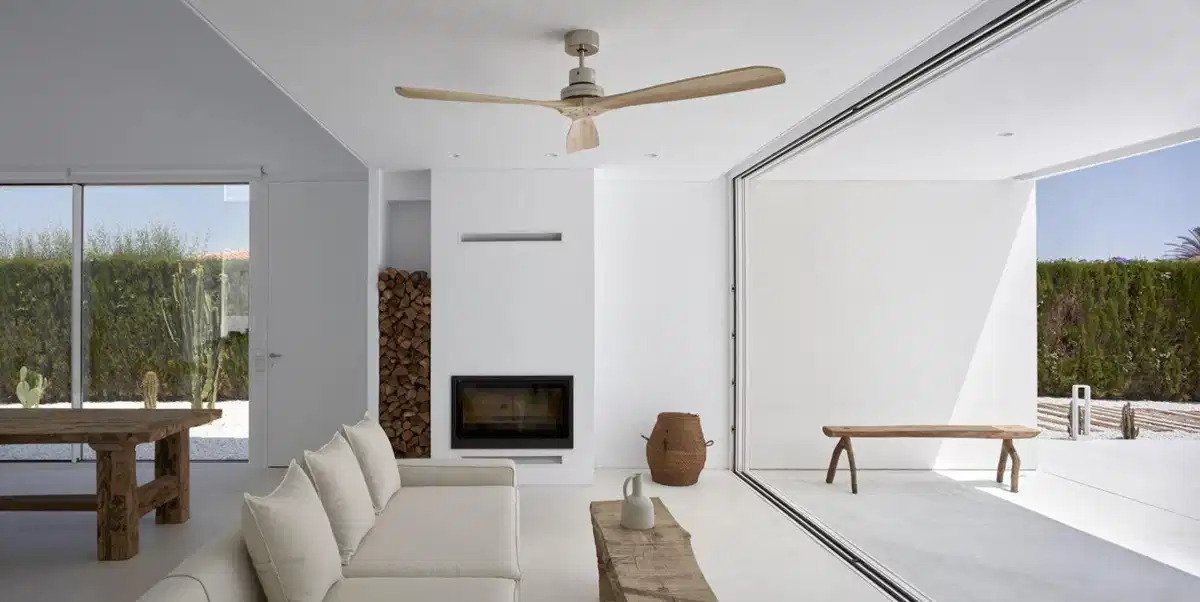 3-Bedroom, 3-Bathroom Modern Villas Near Estepona with Private Pool and Energy Efficient Design