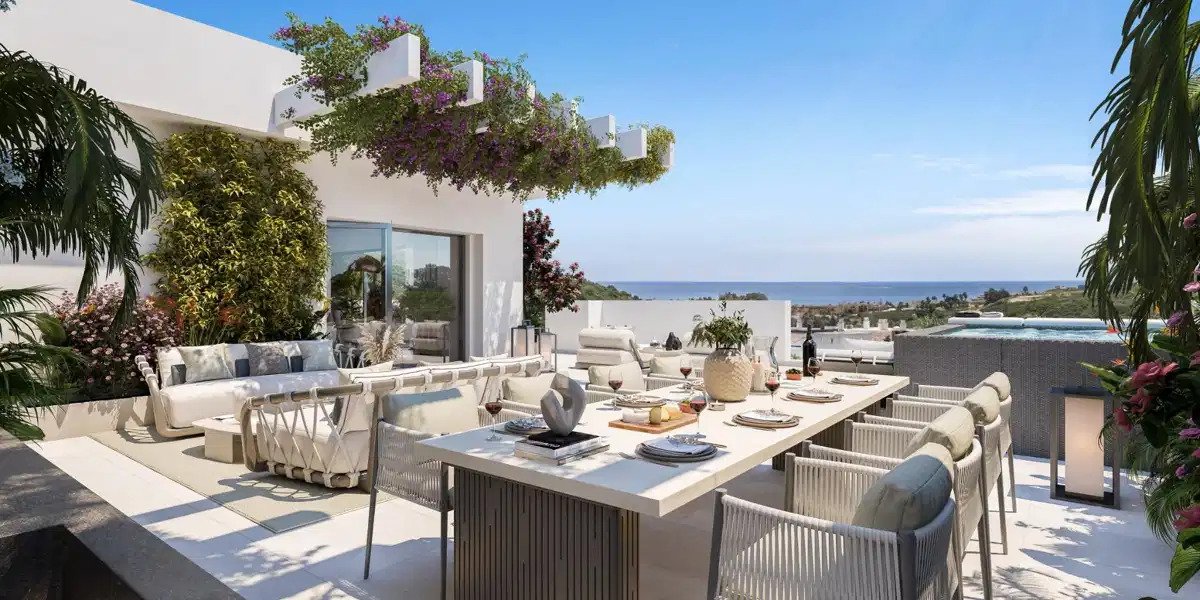 2-Bedroom, 2-Bathroom Ground Floor Apartment with Golf and Sea Views in Casares