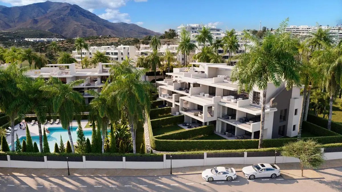 2-Bedroom, 2-Bathroom Modern Ground Floor Apartment with Expansive Terrace in Estepona