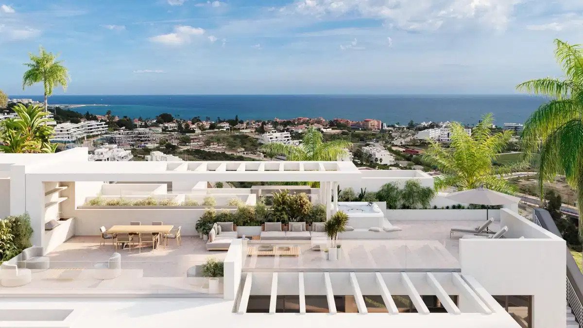 2-Bedroom, 2-Bathroom Modern Ground Floor Apartment with Expansive Terrace in Estepona