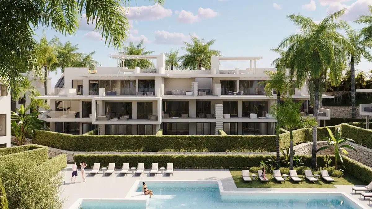 3-Bedroom, 2-Bathroom Penthouse with Expansive Terraces and Underground Parking in Estepona