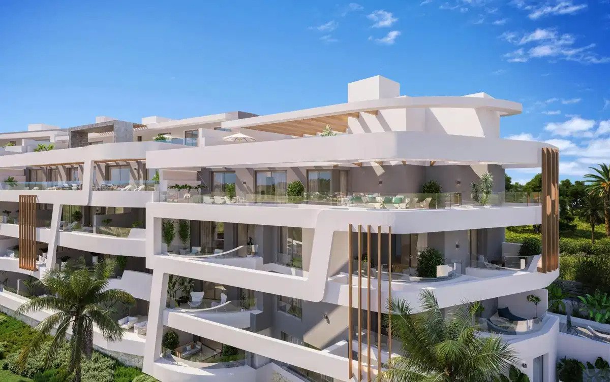 2-Bedroom, 2-Bathroom Apartment in Luxury Guadalmina Golf Urbanisation, Marbella