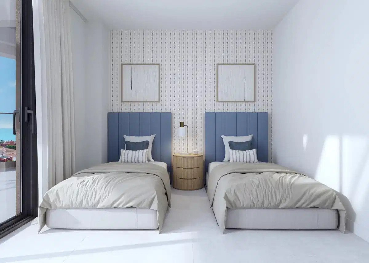 3-Bedroom, 3-Bathroom Apartment in Buenas Noches, Estepona – Modern Complex with Premium Amenities