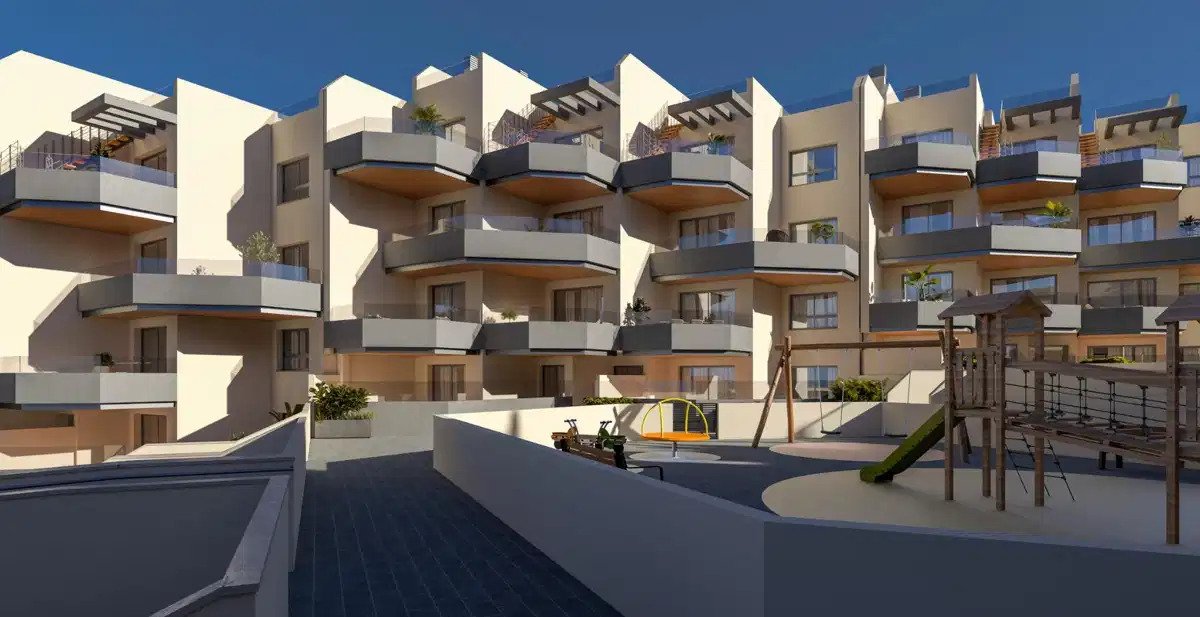 2-Bedroom, 2-Bathroom Penthouse with Sea Views and Exclusive Amenities in Torrox Costa
