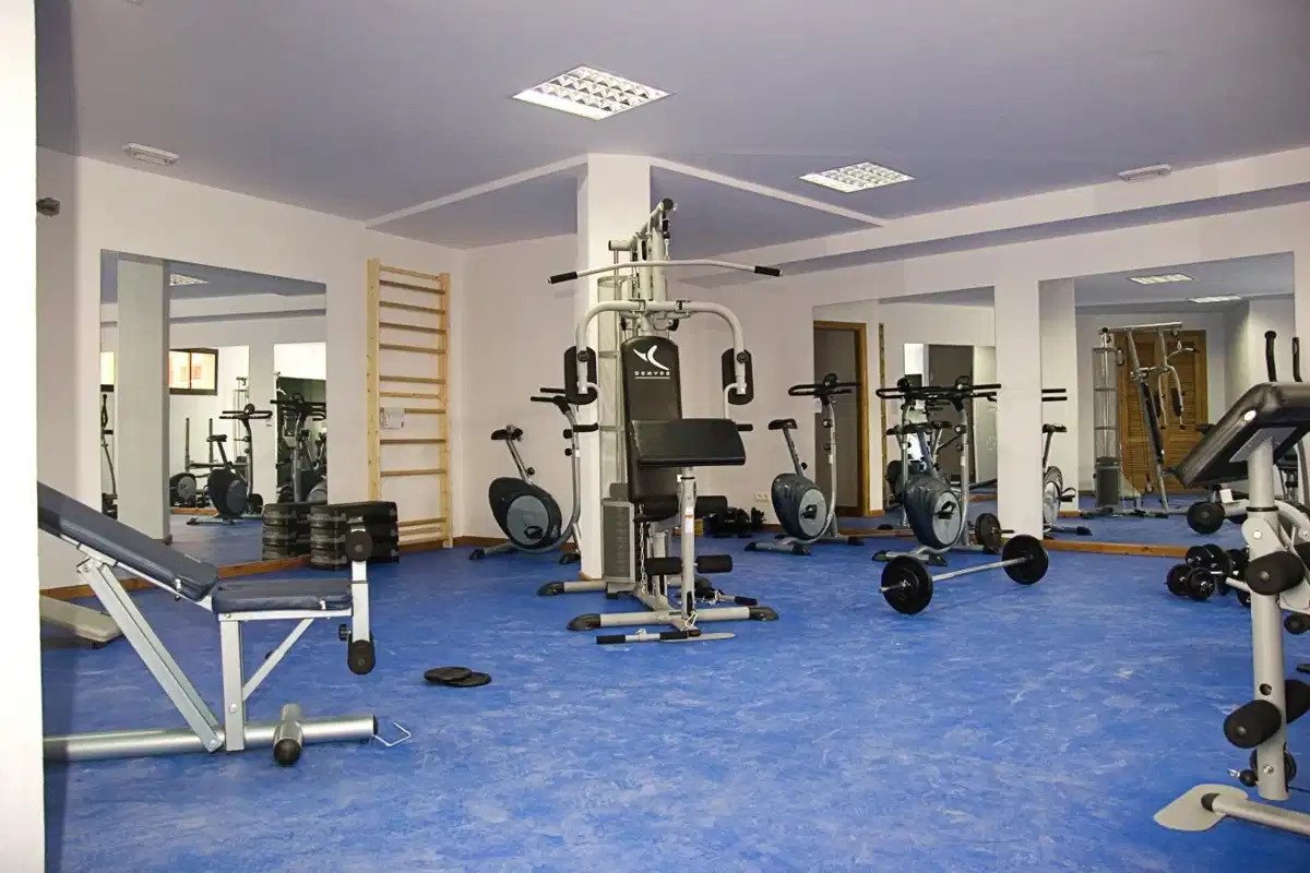 2-Bedroom, 2-Bathroom Apartment in Los Pacos, Fuengirola – Modern Living Near the Beach